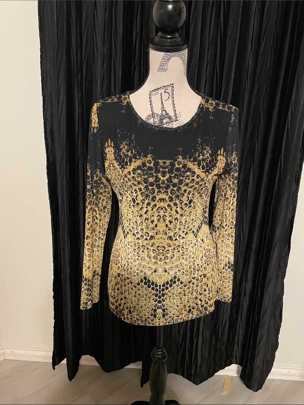 Catherine Malandrino Black and Gold Animal-Print Long Sleeve Scoop Neck Top